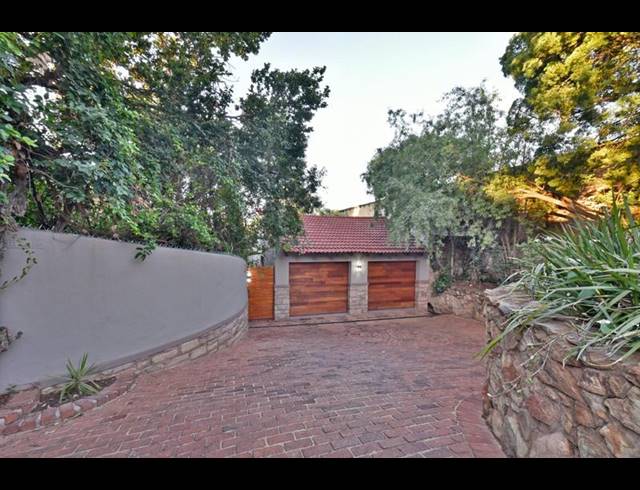 3 BEDROOM HOUSE FOR SALE IN GLENVISTA